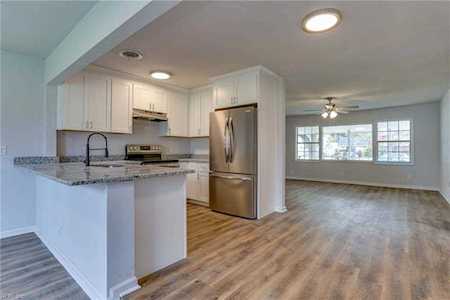 2105 Ardmore Ave Chesapeake, VA 23324