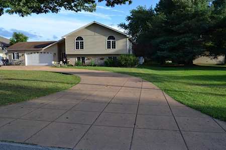 2623 E Cleveland Ave Hobart, IN 46342