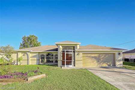 870 Rue Labeau Circle Fort Myers, FL 33913