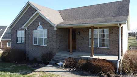 28 Summer Ct Taylorsville, KY 40071