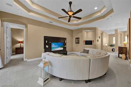 7848 Clemson St #6-201 Naples, FL 34104