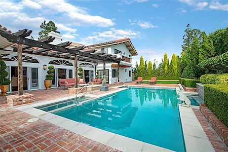 38 Royal Saint George Rd Newport Beach, CA 92660