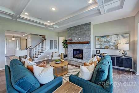 314 W Waterlynn Rd Mooresville, NC 28117