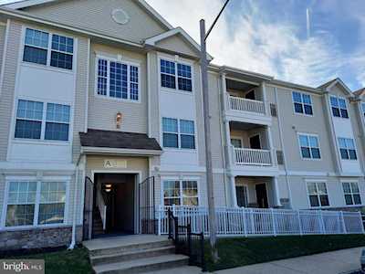 24 Highbridge Ln Thorofare, NJ 08086