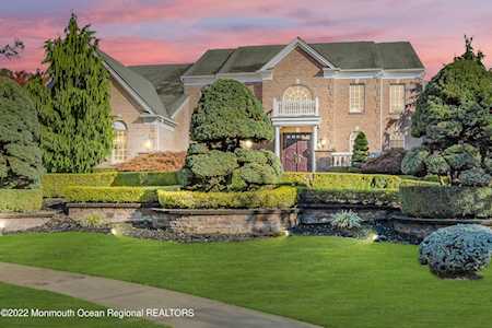 42 Witherspoon Way Marlboro, NJ 07746