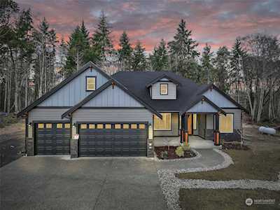 1115 Tiedman Rd NW Lakebay, WA 98349