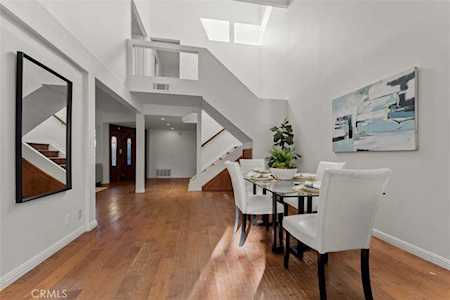 17 Weepingwood #121 Irvine, CA 92614