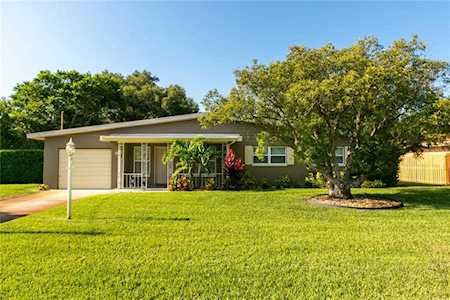 2669 Renatta Dr Belleair Bluffs, FL 33770
