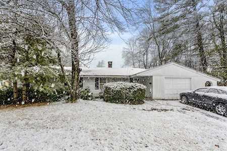 44 Ruthellen Road Chelmsford, MA 01824