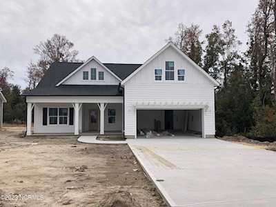 2111 Saranac Lake Lane Wilmington, NC 28401