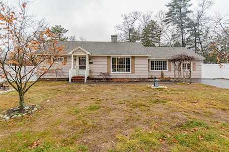 18 Saint Nicholas Ave Chelmsford, MA 01824