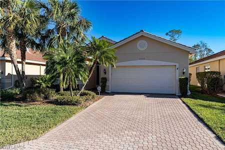 10048 Mimosa Silk Dr Fort Myers, FL 33913