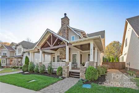 4515 Givens Way Charlotte, NC 28209