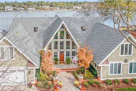 2069 Thomas Bishop Ln Virginia Beach, VA 23454