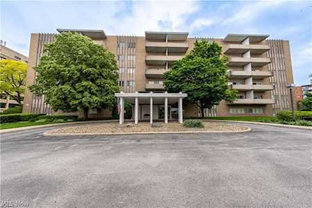 3167 Linden Rd #204 Rocky River, OH 44116