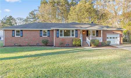 2504 W Saint Brides Rd Chesapeake, VA 23322