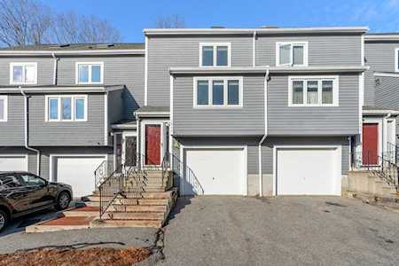 31 Blithewood Ave #1204 Worcester, MA 01604