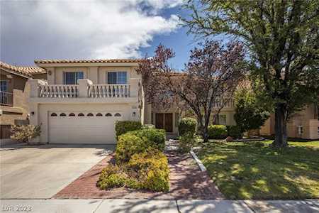 8229 Swan Lake Ave Las Vegas, NV 89128