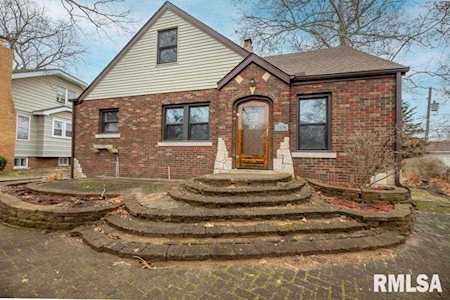 2608 W Ardmore Place West Peoria, IL 61604