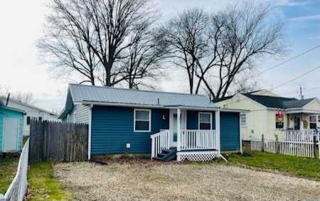 404 Highland Avenue Buckeye Lake, OH 43008
