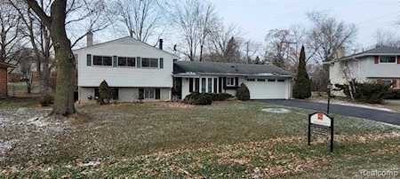 28863 Bannockburn St Farmington Hills, MI 48334