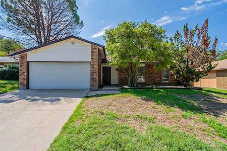 6600 Greenspring Drive Arlington, TX 76016