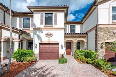 3383 W 94th Ter #3383 Hialeah, FL 33018