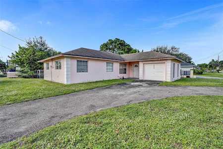 1501 NW 55th Ave Lauderhill, FL 33313
