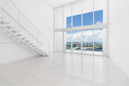 1040 Biscayne Blvd #3803 Miami, FL 33132