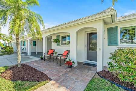 724 El Centro Longboat Key, FL 34228