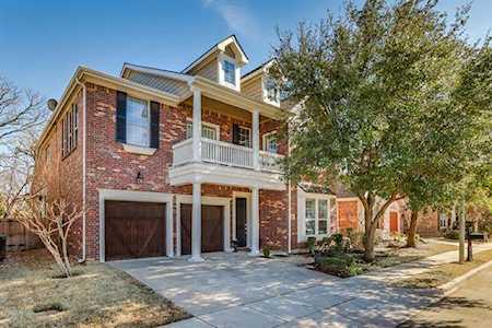 2208 Muskeg Lane Euless, TX 76039