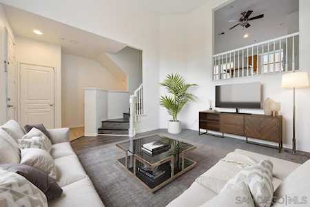 716 Mariposa Circle National City, CA 91950