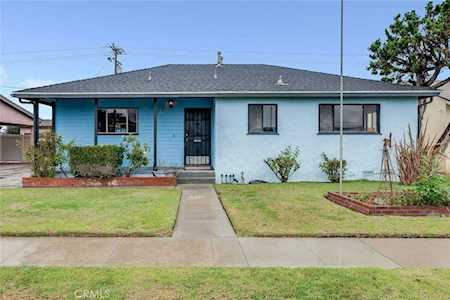 2320 Stanbridge Ave Long Beach, CA 90815
