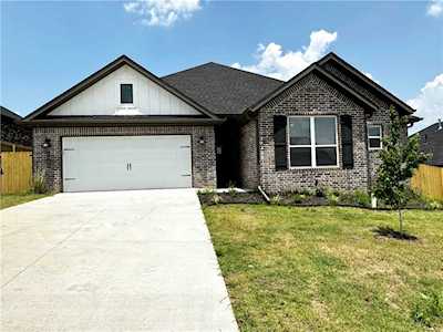 5902 SW Gentle Winds Ave Bentonville, AR 72713