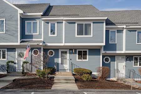23 Merrimack Dr Merrimack, NH 03054