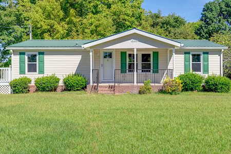4539 Highway 47 E White Bluff, TN 37187