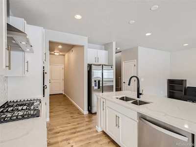 5356 Canyon View Dr Castle Rock, CO 80104