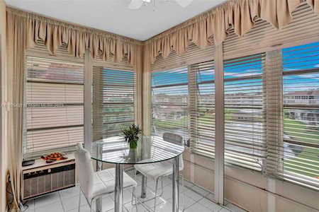 4800 NW 35th St #613 Lauderdale Lakes, FL 33319
