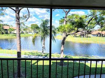603 Sea Pine Way #E2 Green Acres, FL 33415