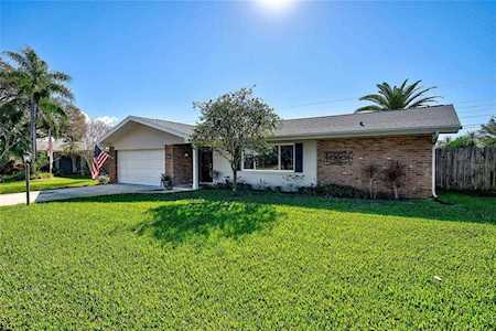 13968 Pinecrest Dr Largo, FL 33774
