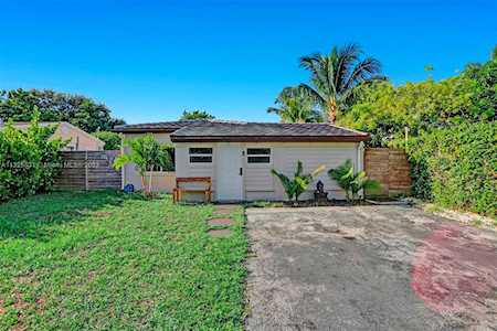 1540 NE 177 St North Miami Beach, FL 33162