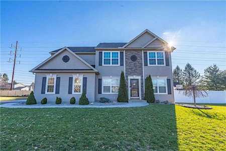 6560 Carmel Dr Macungie, PA 18062
