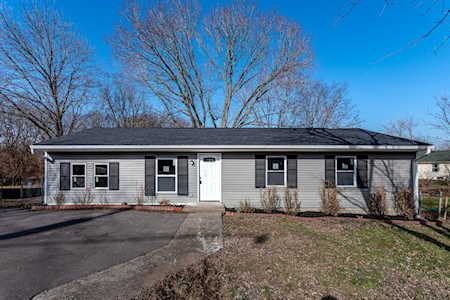 106 Woodland Ct Hendersonville, TN 37075