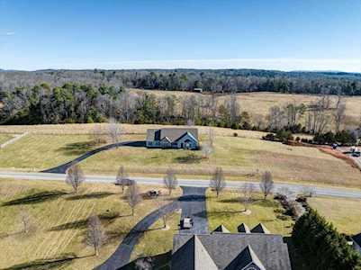 253 Dudley Creek Hardy, VA 24101