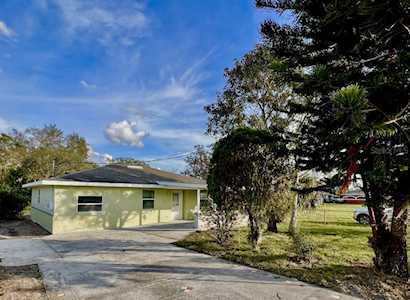 134 Buckeye Loop Rd Winter Haven, FL 33881