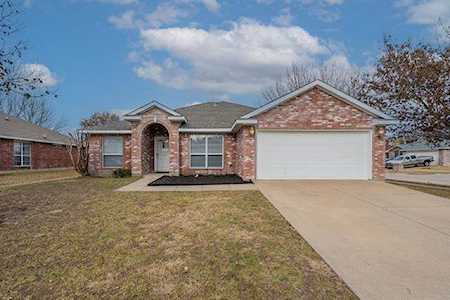 500 Alex Street Saginaw, TX 76179