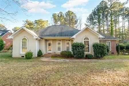 430 Hunting Creek Rd Weddington, NC 28104