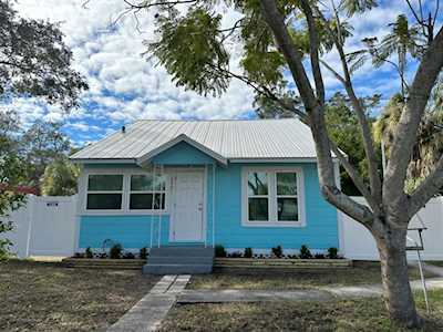 2421 49th St S Gulfport, FL 33707