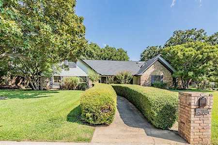 3206 Carisbrooke Court Colleyville, TX 76034
