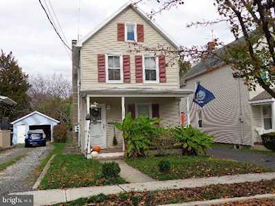 108 1st Ave Hightstown, NJ 08520